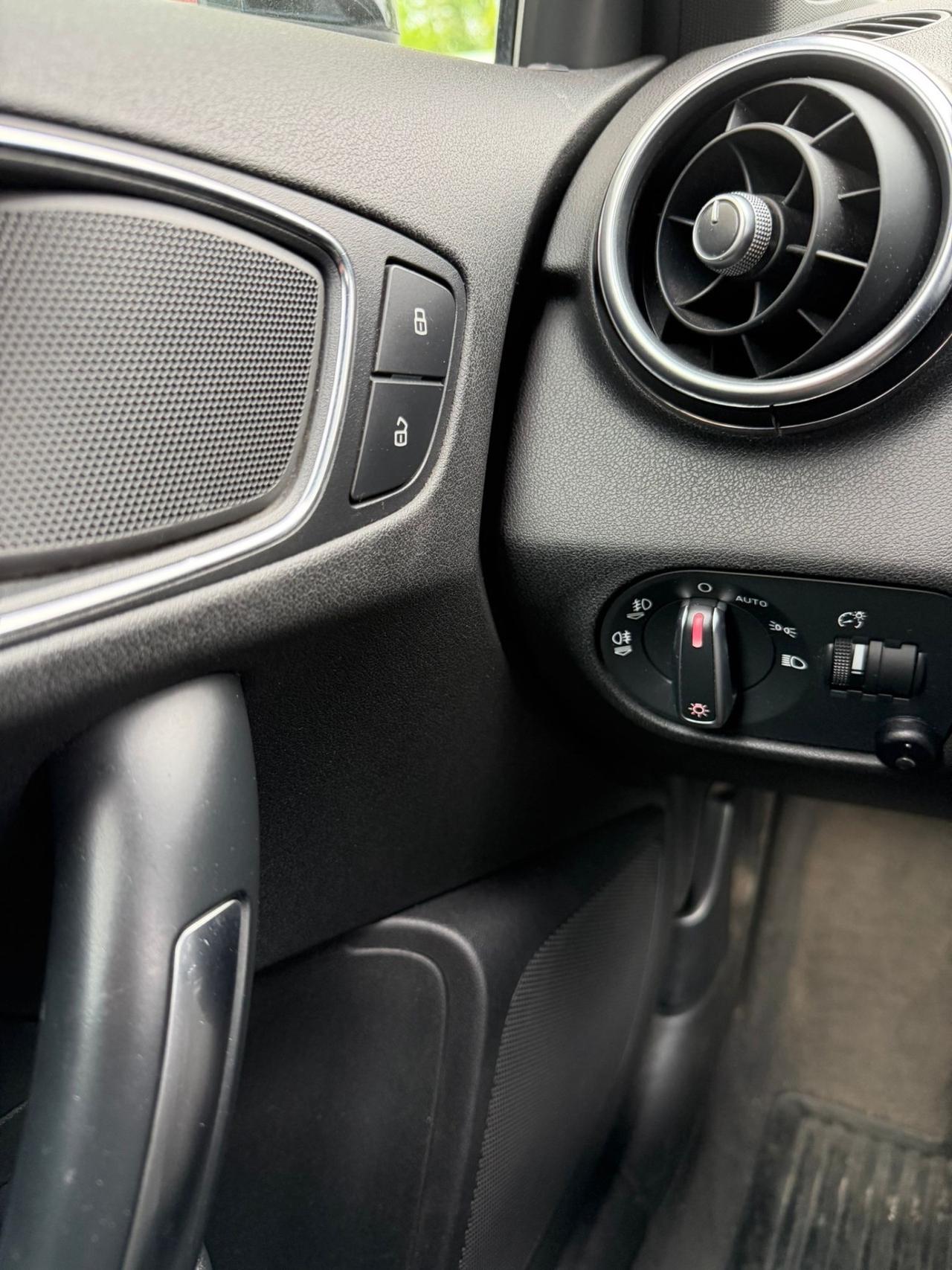 Audi A1 1.4 TFSI S tronic Attraction