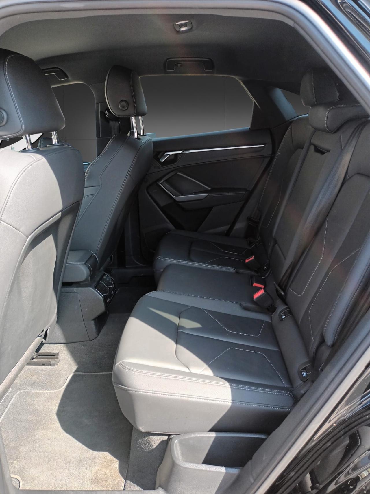 Q3 35 TDI SPB BLACK-LINE 150 CV S-TRONIC