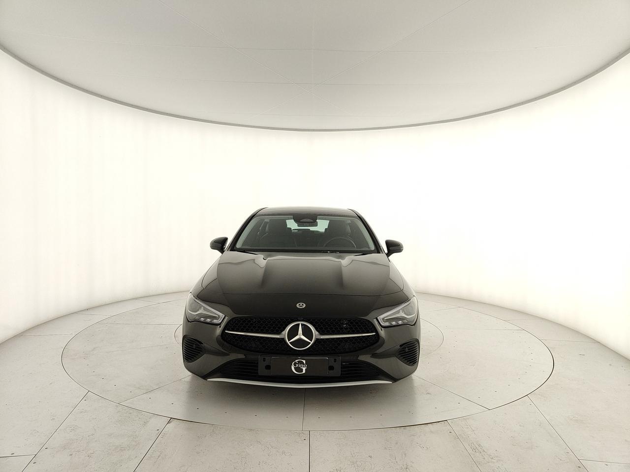 Mercedes-Benz CLA Shooting Brake 180 d Advanced auto