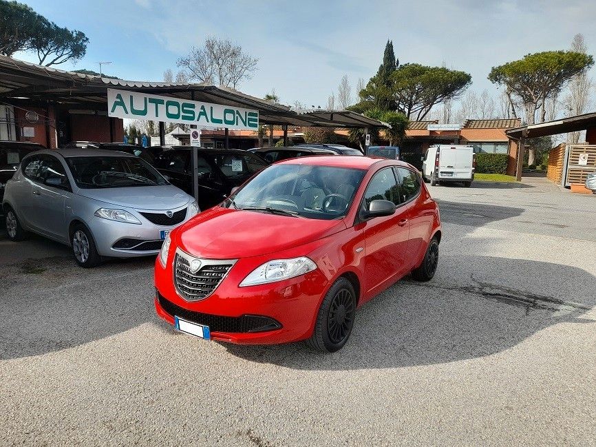 Lancia Ypsilon 1.2 69 CV 5 porte Elefantino