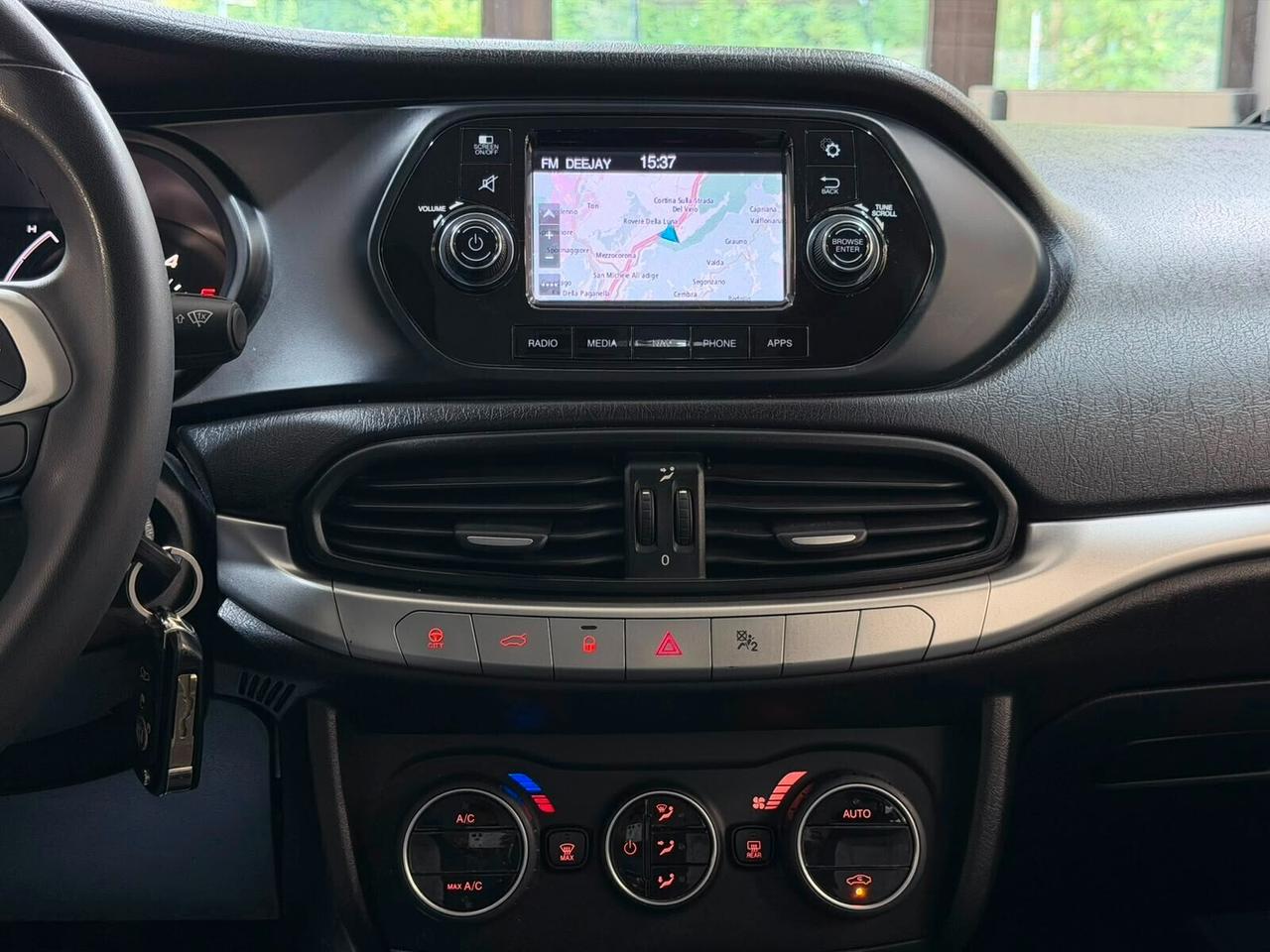 FIAT TIPO 1.6 MJT 120CV BERLINA 2016