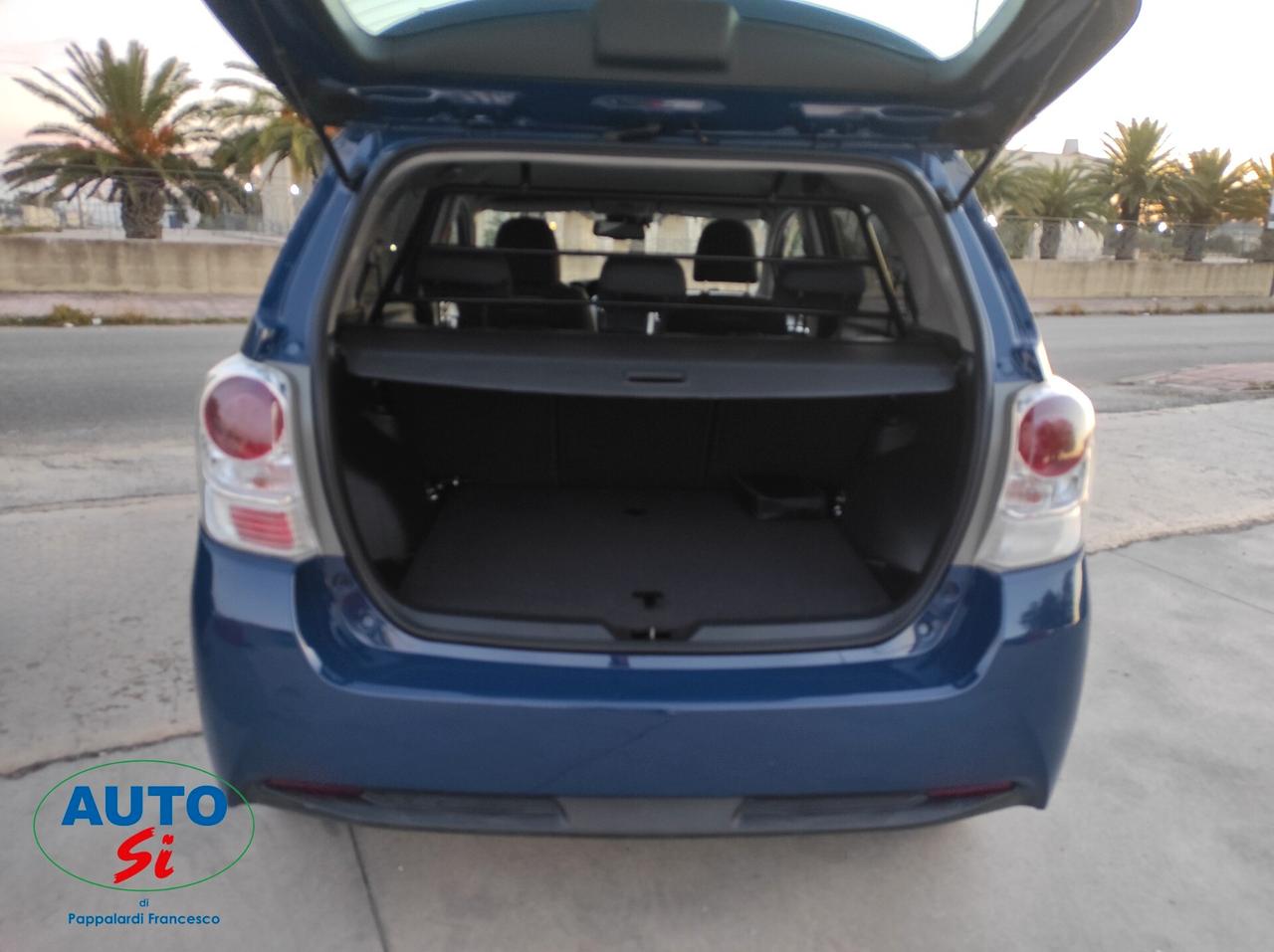 Toyota Verso 1.6 D-4D - 110cv 5 POSTI AUTOCARRO