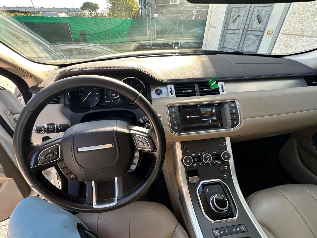 Land Rover Range Evoque 2.0 TD4 180 CV 5p. Business Edition Pure
