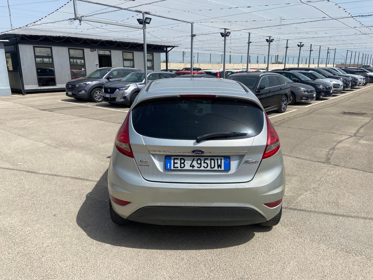 Ford Fiesta 1.4 TDCi 68CV 5 porte Titanium