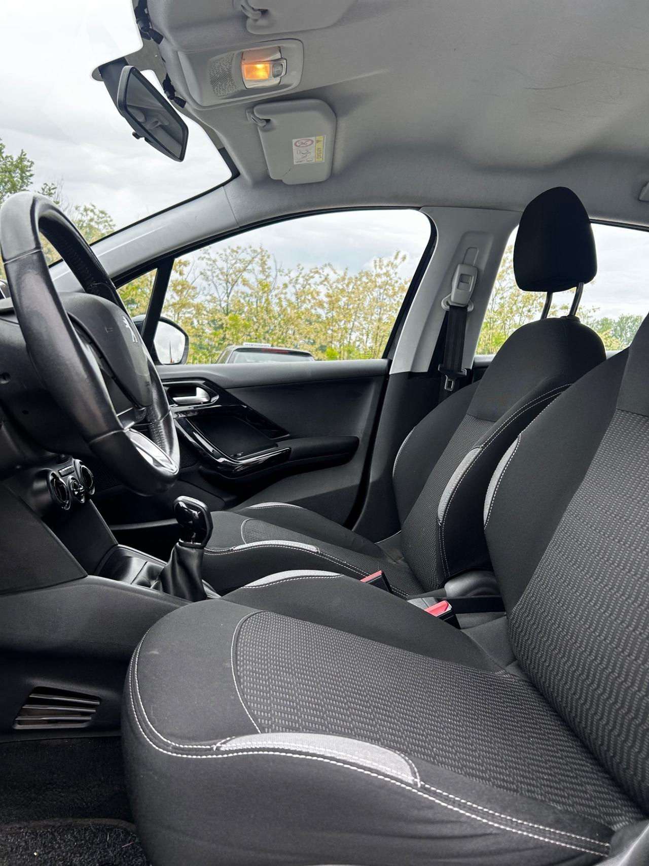 Peugeot 208 PureTech 82 5 porte Access