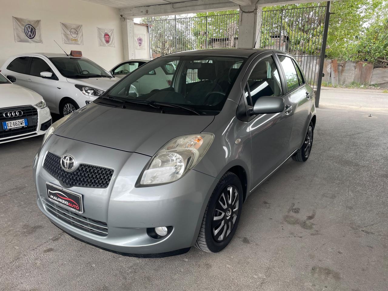 Toyota Yaris 1.3 5 porte Luna Full dal nord Italia
