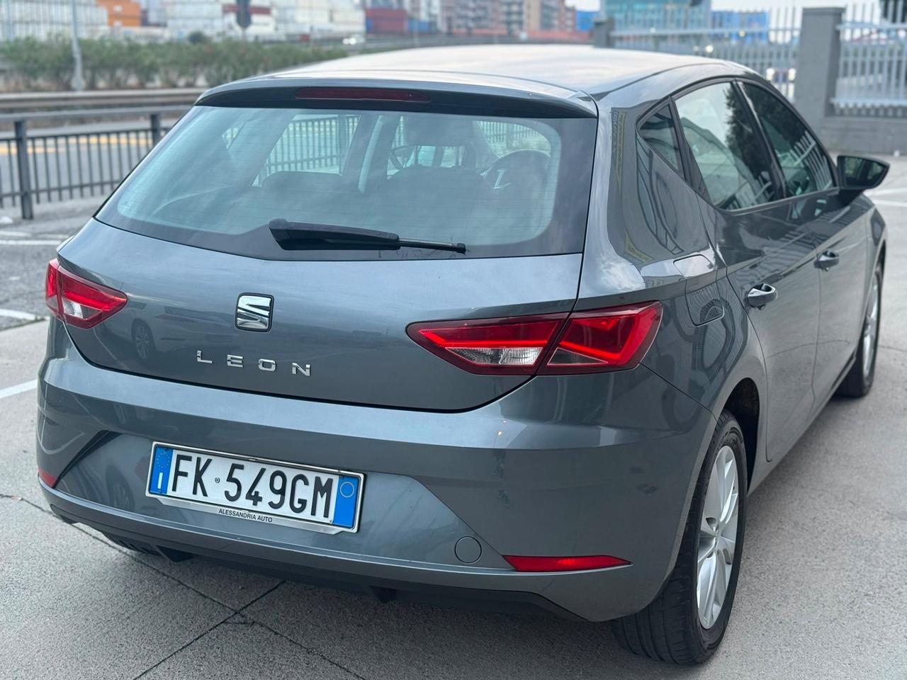 SEAT LEON 1.6 TDI 5 PORTE PRONTA CONSEGNA