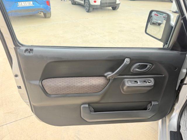 SUZUKI Jimny 1.5 DDiS 4WD GANCIO TRAINO