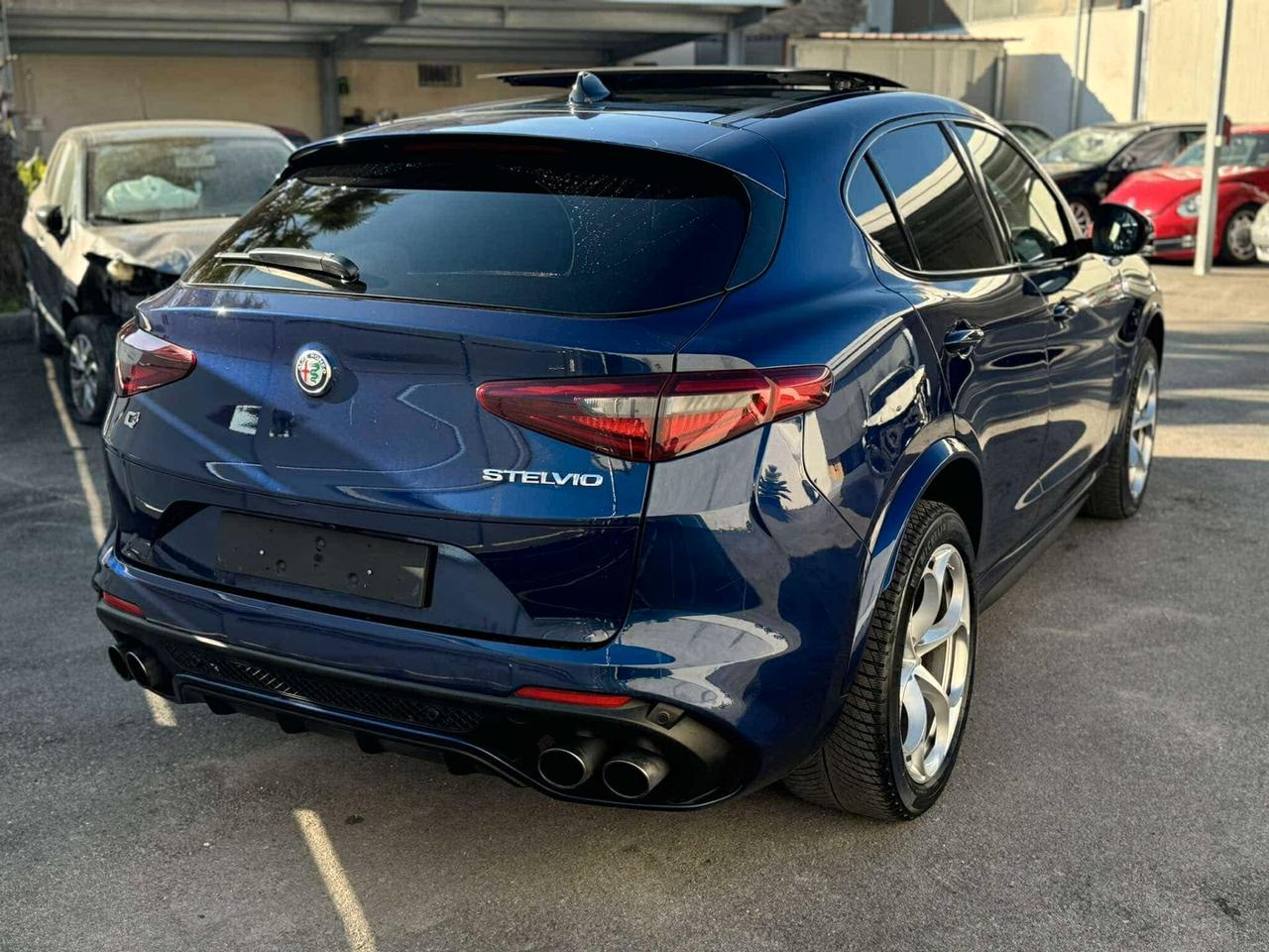 Alfa Stelvio 2.9 Bi-Turbo V6 510 CV AT8 Quadrifoglio-2018