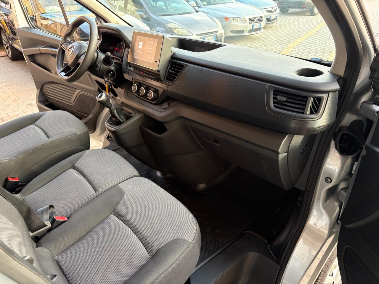 Renault Trafic T27 2.0 dCi 170CV EDC PC-TN-DC Furg. Energy Ice Plus