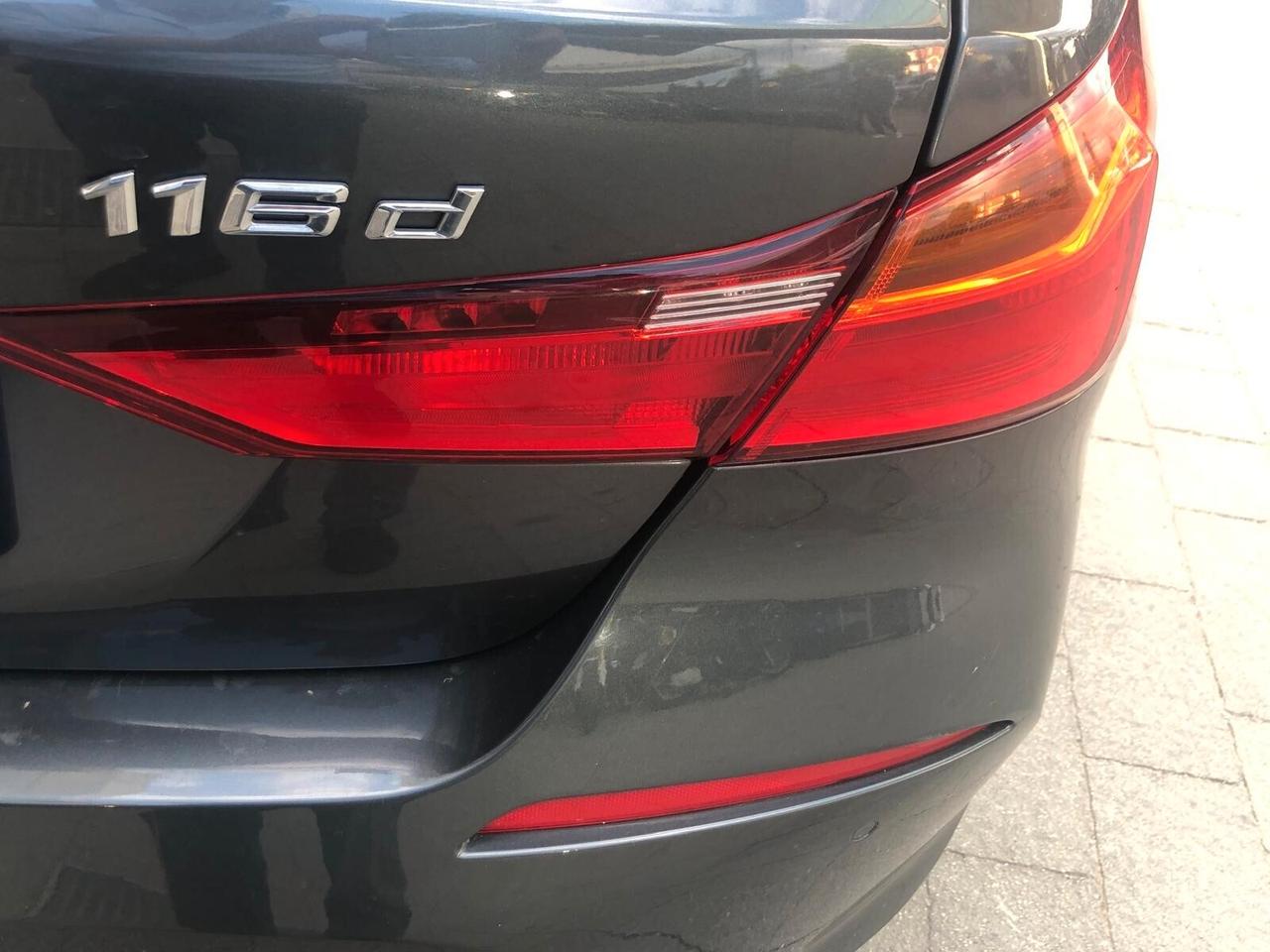 Bmw 116 116d 5p. Business Advantage