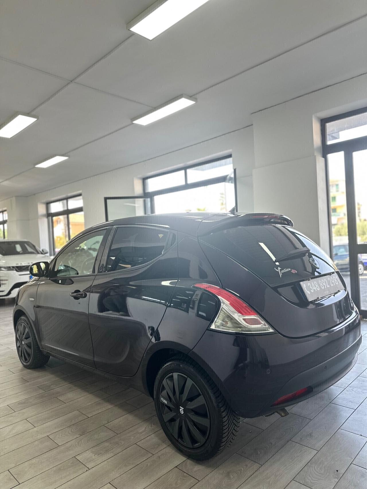 Lancia Ypsilon 1.3 MJT 16V 95 CV Elefantino