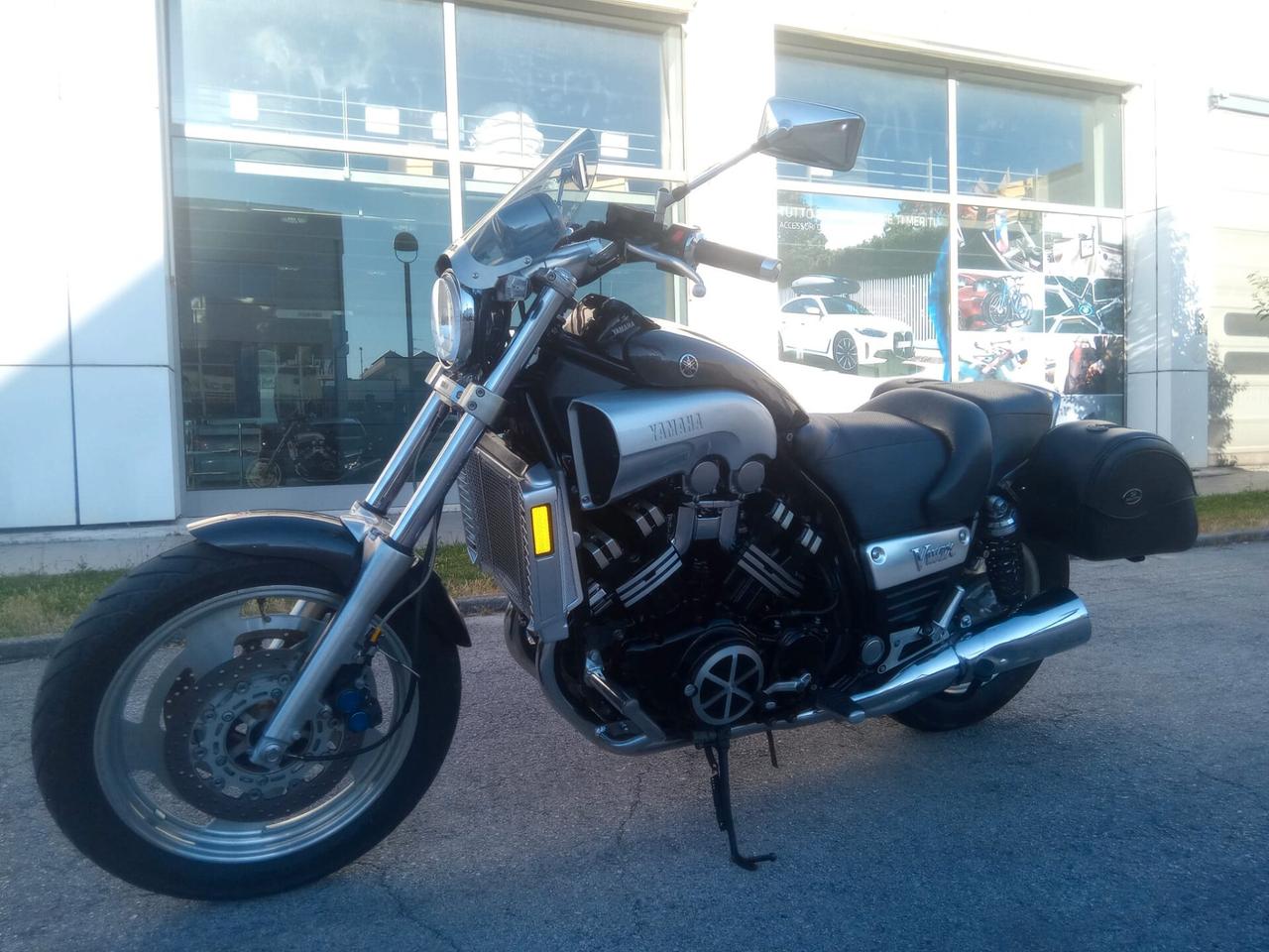 Yamaha VMAX 1200