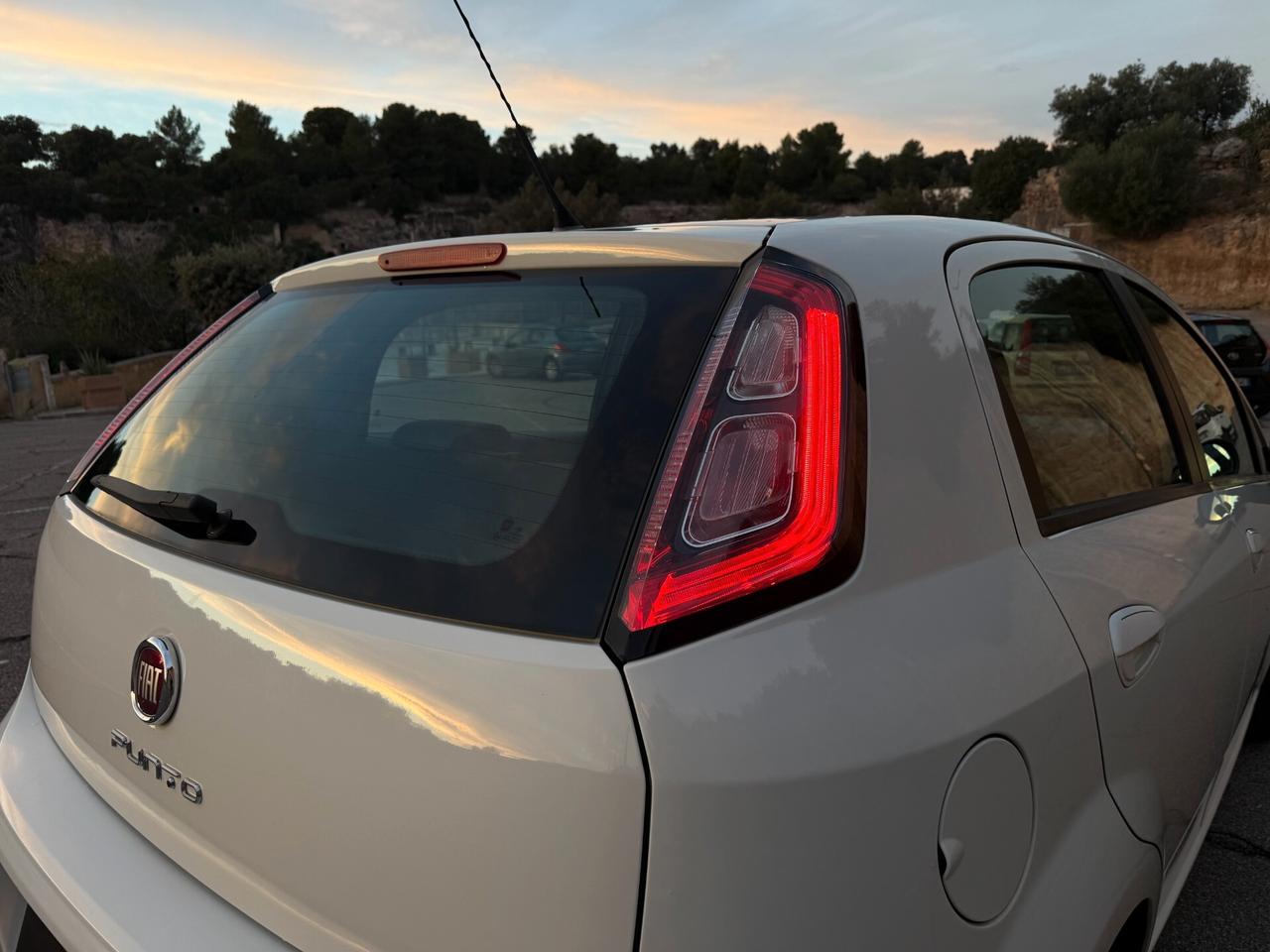 Fiat Punto LOUNGE/1.2 69 CV/CAR PLAY/5 POSTI