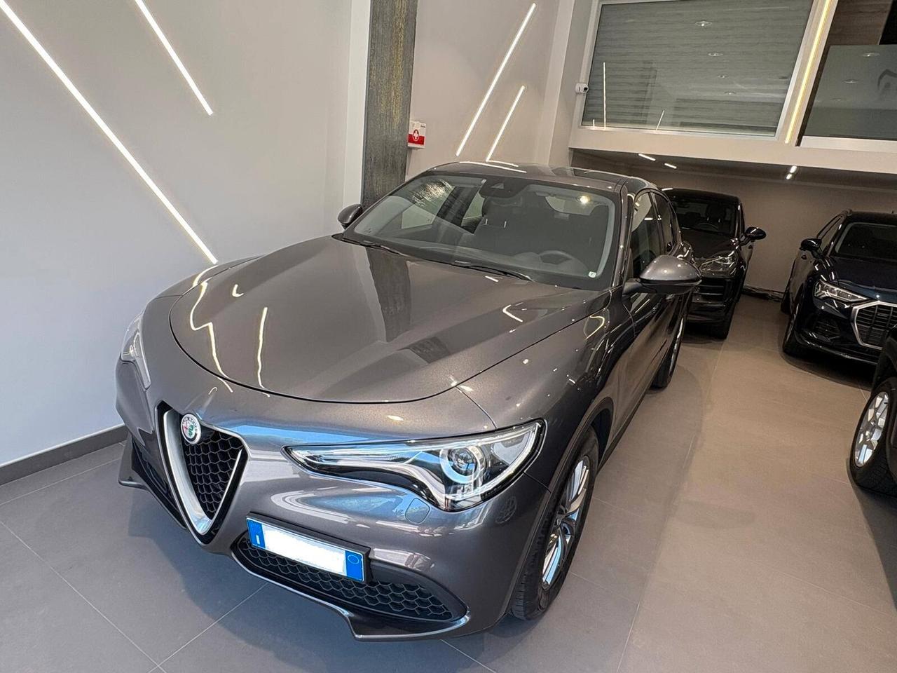 Alfa Romeo Stelvio 2.2 AT8 RWD Business 160cv - 2021