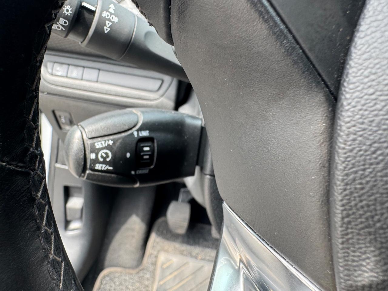 Peugeot 2008 1.2 BENZINA 82CV Allure 2016