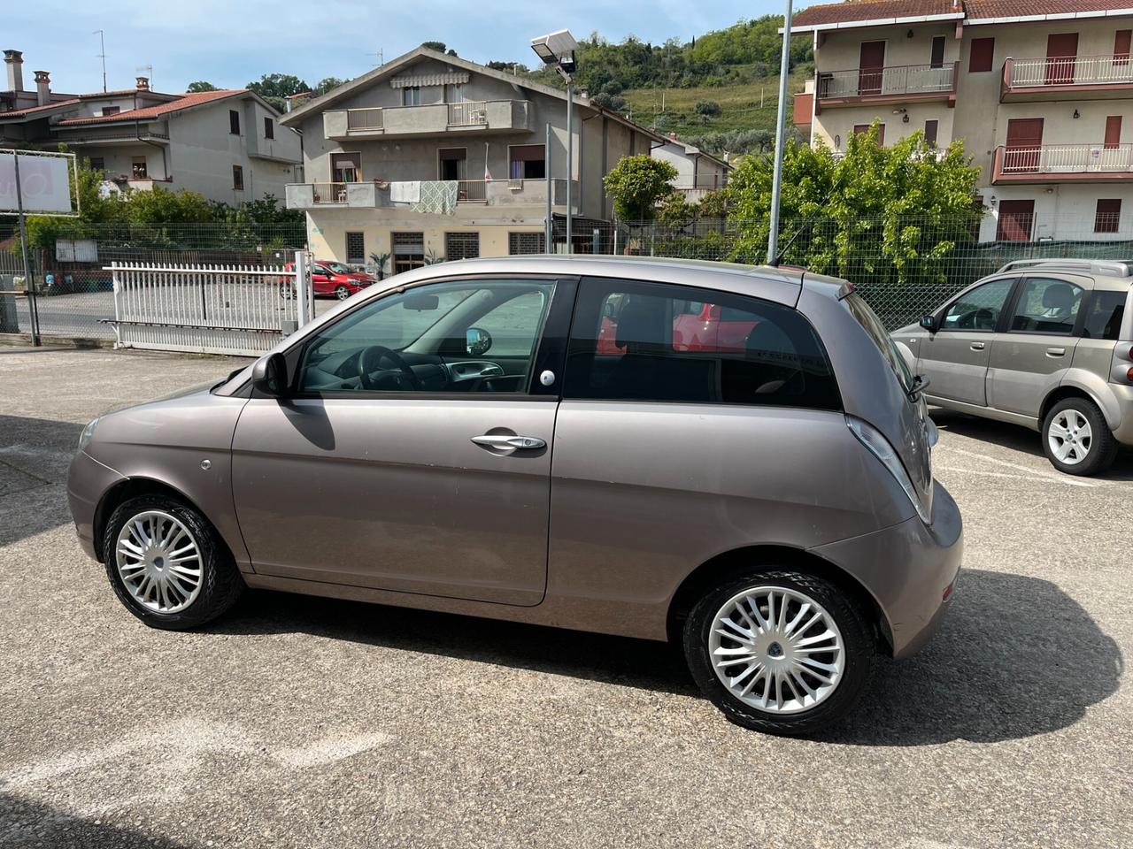 Lancia Ypsilon 1.4 Elle Ecochic GPL