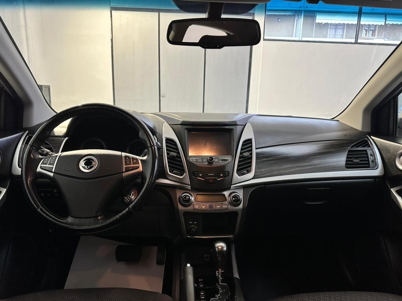 Ssangyong Korando 2.2 Diesel 2WD MT Plus