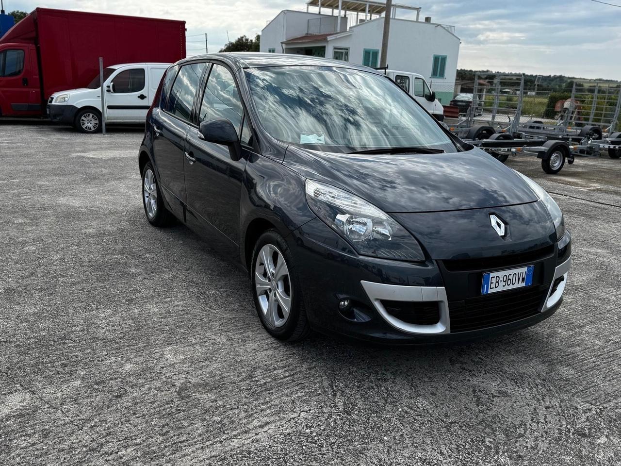 Renault Scenic Scénic X-Mod 1.5 dCi 110CV Luxe