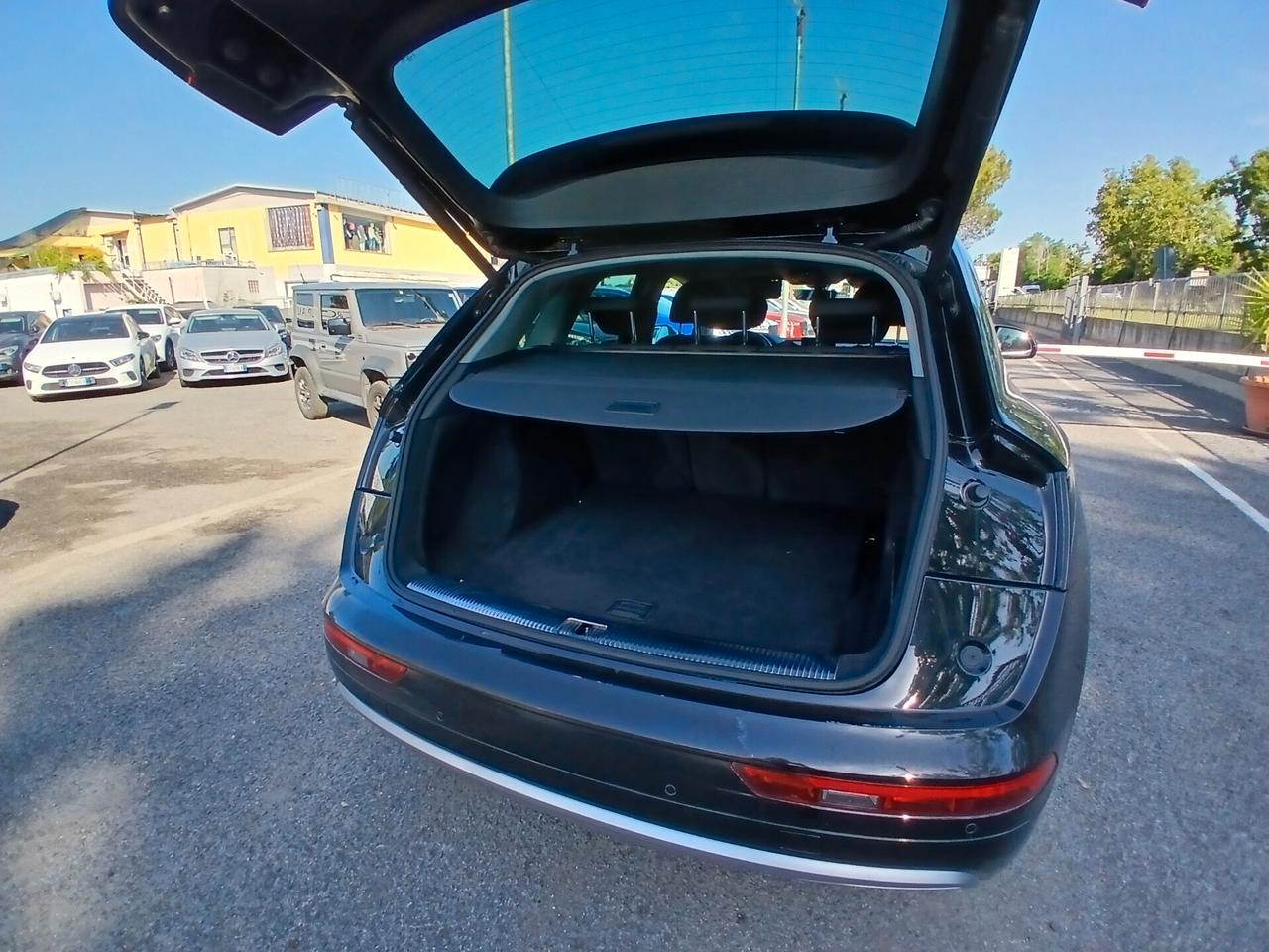 Audi Q5 2.0 TDI quattro S tronic Business