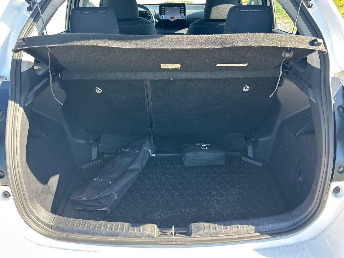 TOYOTA Yaris 4ª serie - Yaris 1.5 Hybrid 5 porte Trend