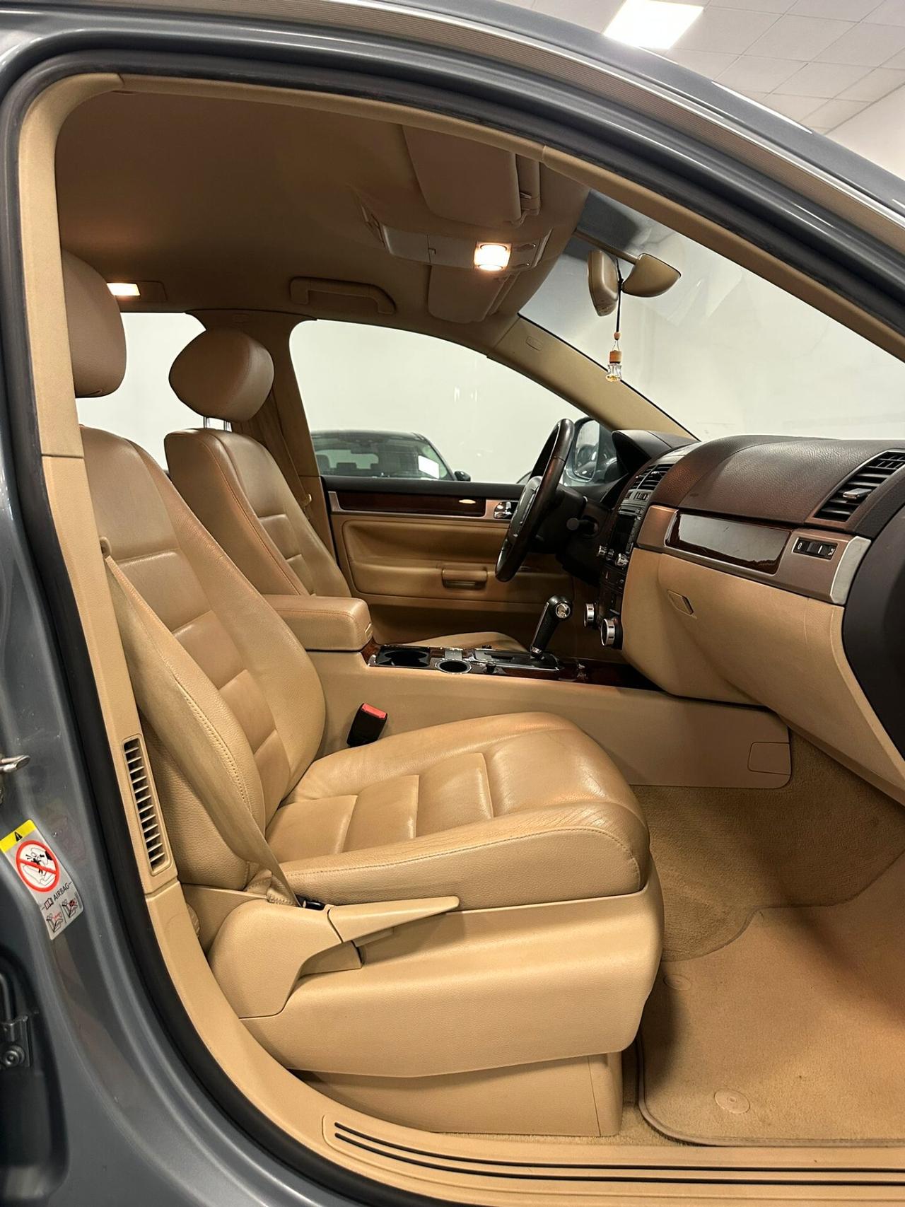 Volkswagen Touareg 3.0 V6 TDI DPF Exclusive