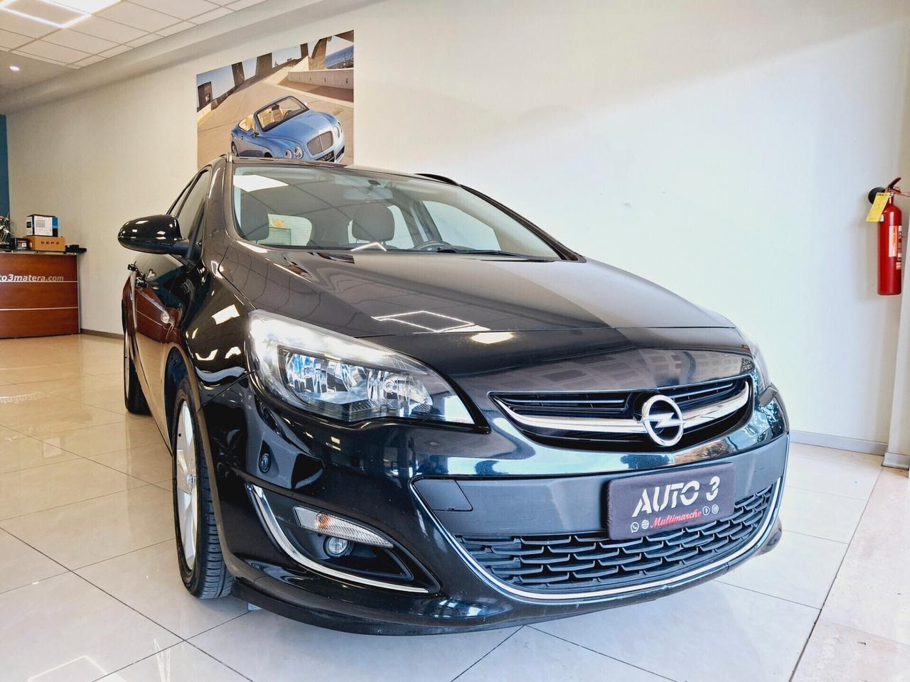 Opel Astra 1.4 Turbo 140CV Sports Tourer GPL Tech Cosmo