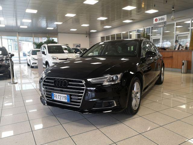 AUDI A4 Avant 2.0 TDI 190 CV ultra S tronic Design