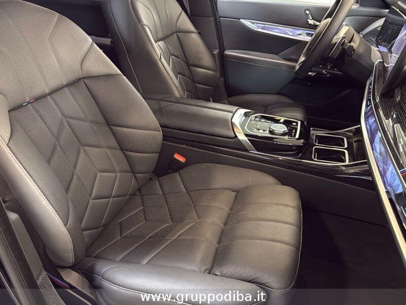 BMW Serie 7 G70 740d mhev xdrive MSport auto