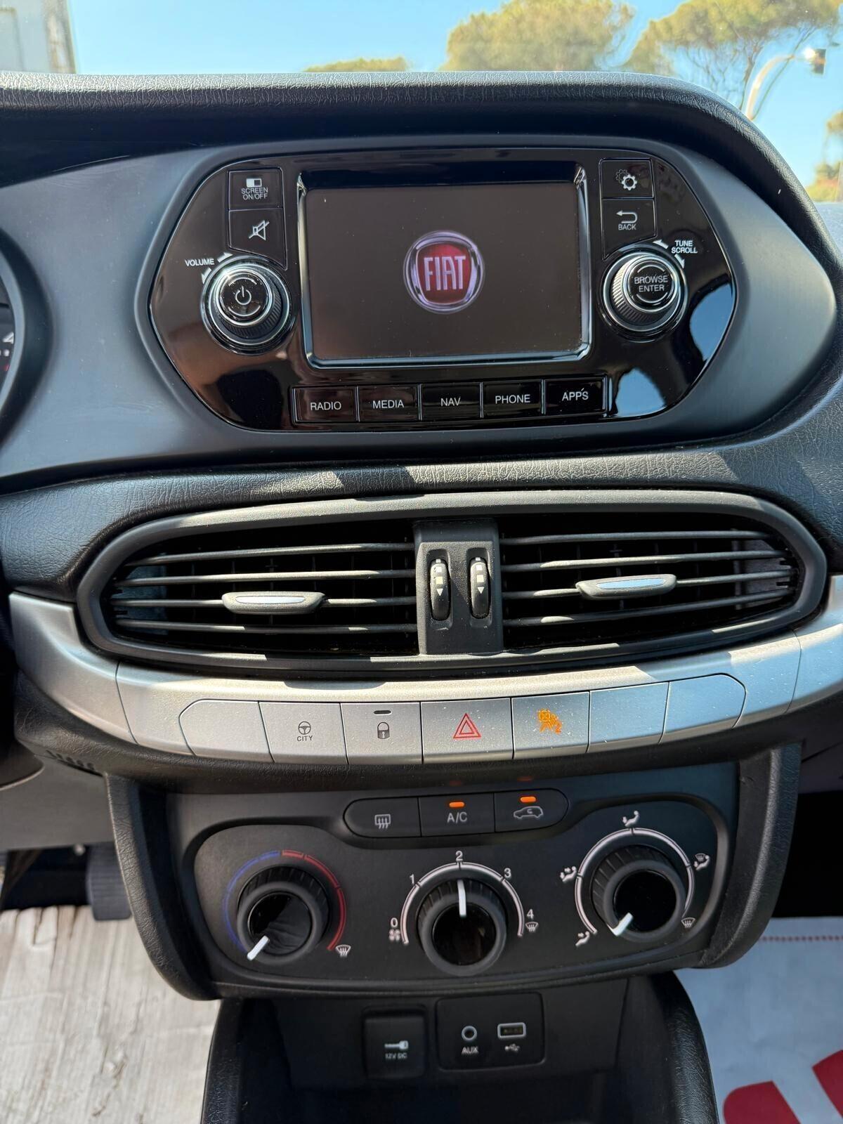 Fiat Tipo 1.4 5 porte Lounge 95CV GPL