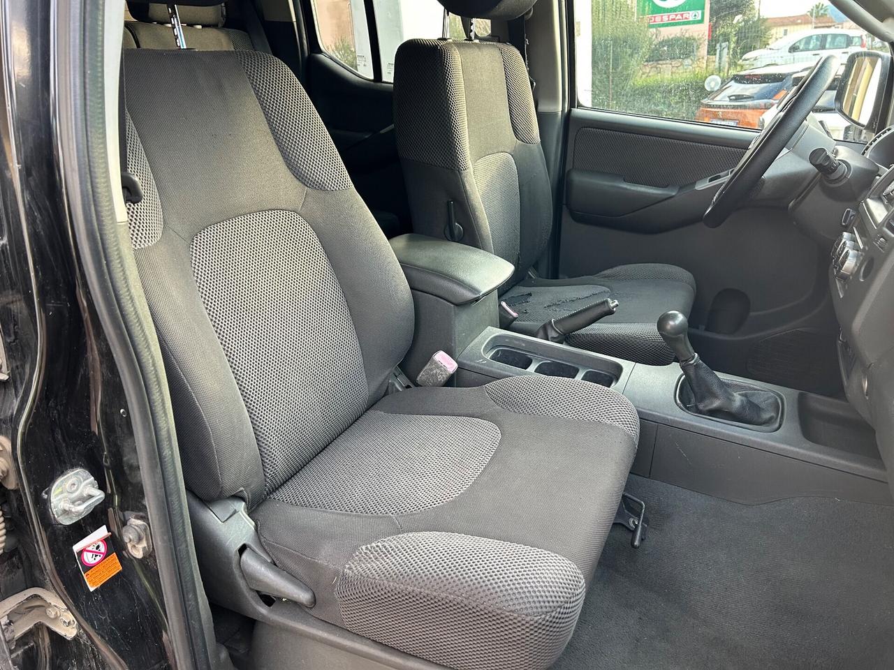 Nissan Navara 2.5 dCi 4 porte Double Cab XE