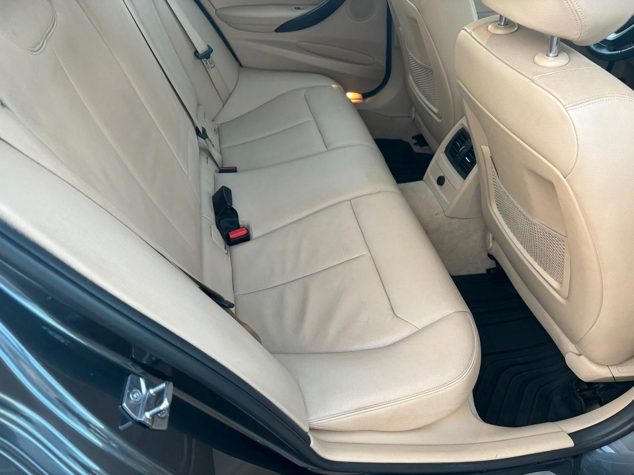 Bmw 320 320d Efficient Dynamics Luxury