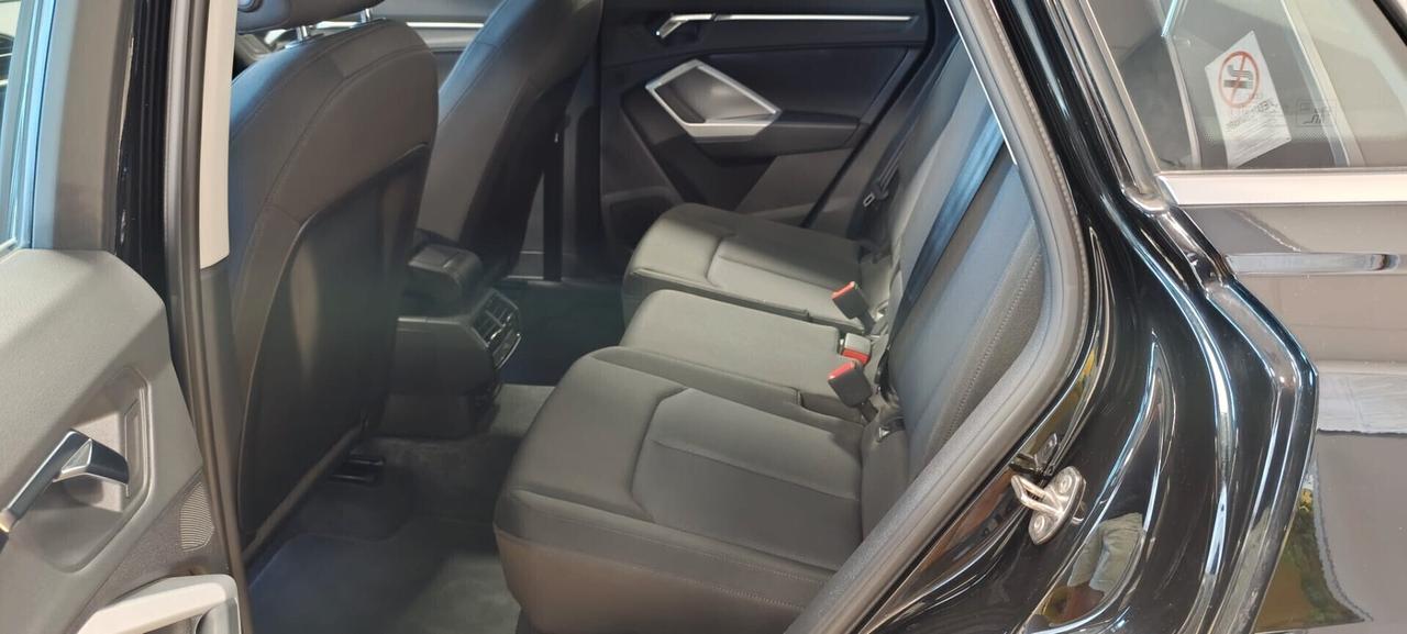 Audi Q3 35 TDI S tronic line edition