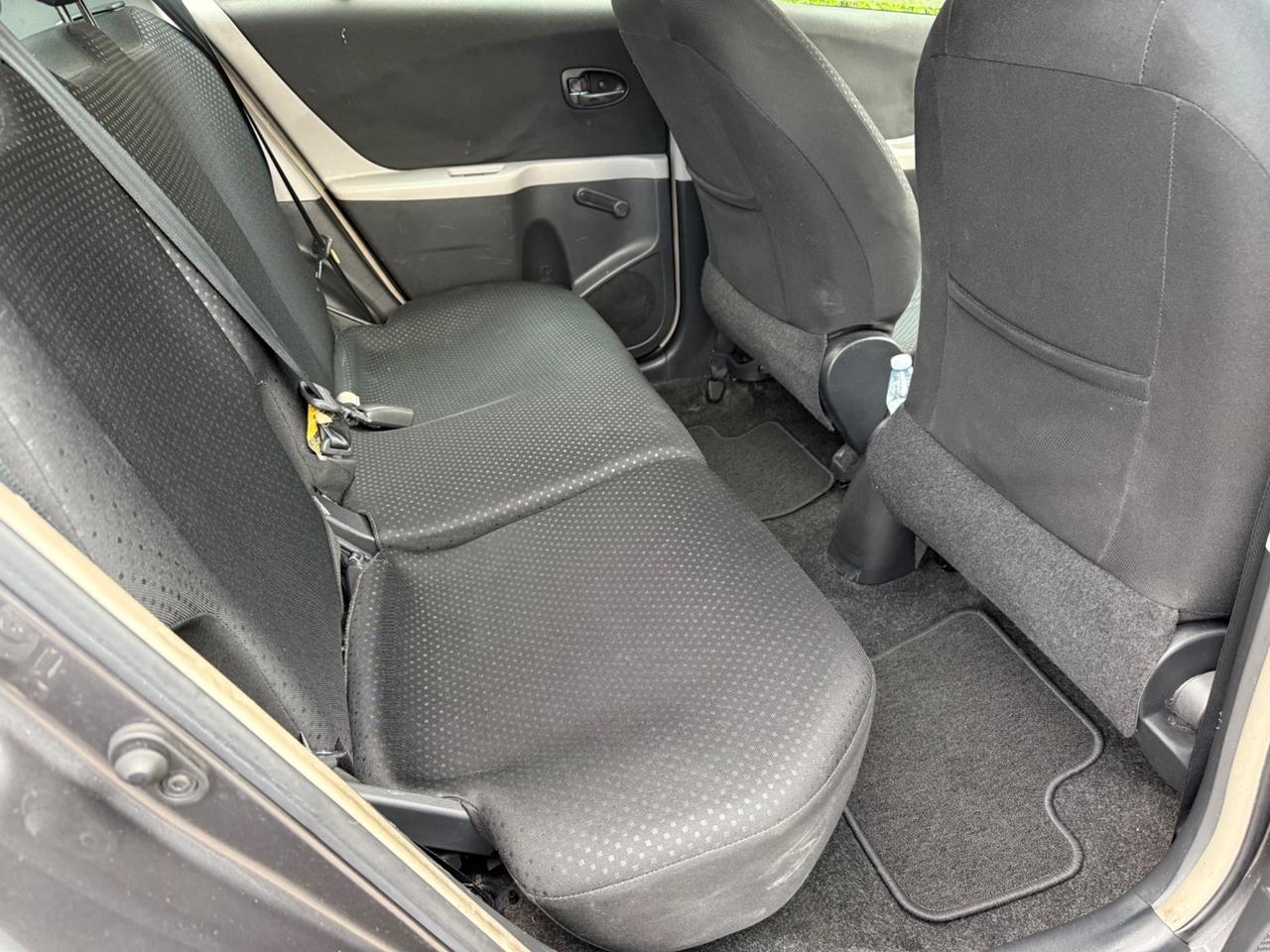 Toyota Yaris 1.0 5 porte Sol