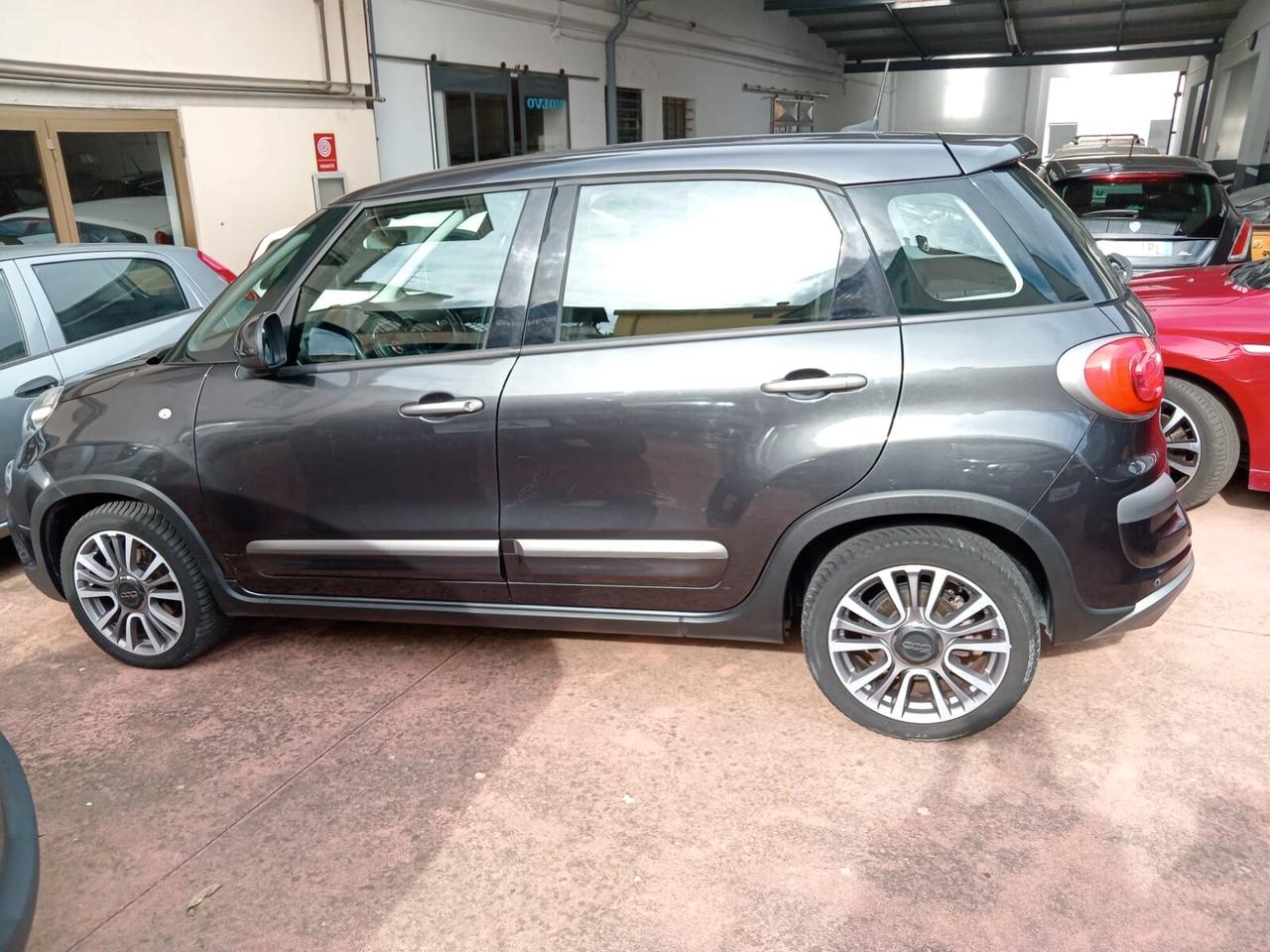 Fiat 500L 1.3 Multijet 95 CV Dualogic City Cross CAMBIO AUTOMATICO ADATTA A NEOPATENTATI