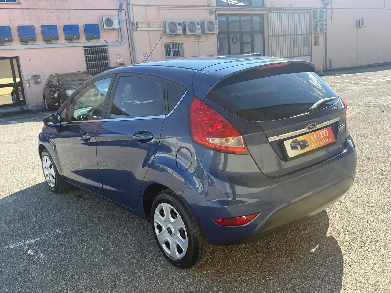 Ford Fiesta 1.4 5 porte Bz.- GPL Titanium Neopatentati