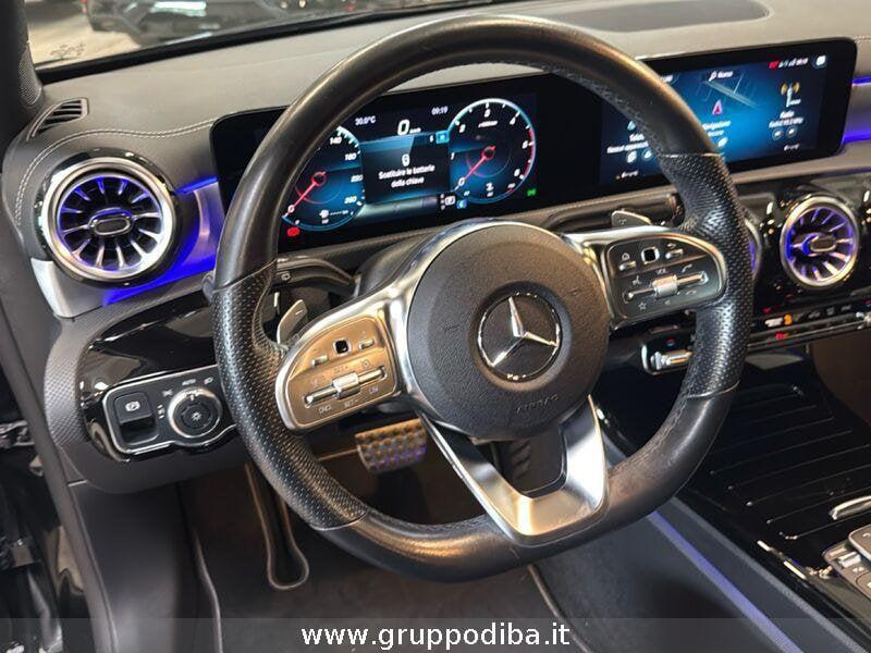 Mercedes-Benz Classe A - W177 2018 Diesel A 180 d Premium Night edition auto