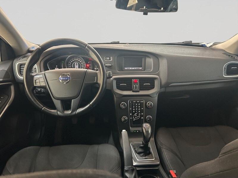 VOLVO V40 (2012-2020) V40 D2 1.6 Nova Edition