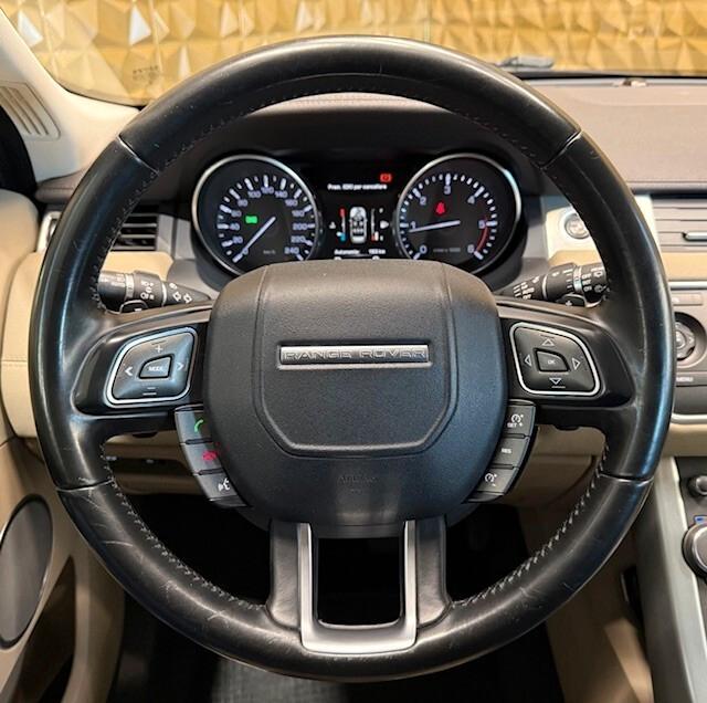 Land Rover Range Evoque 2.2 TD4 5p. Pure