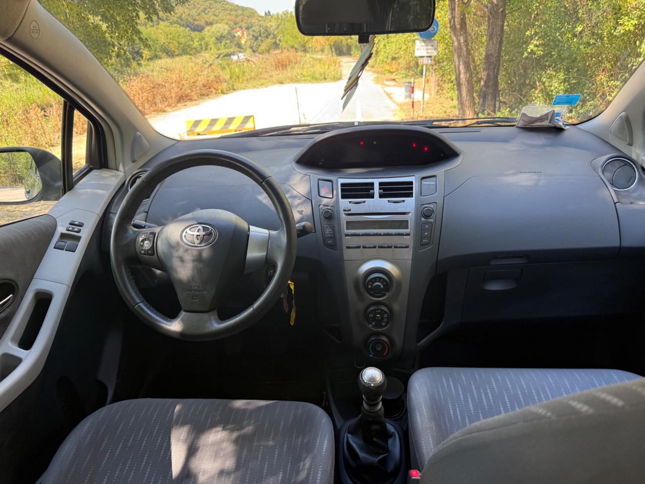 Toyota Yaris 1.3 5 porte Sol