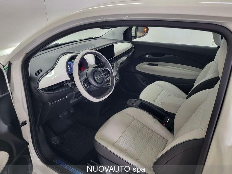 FIAT 500 Electric La Prima 3+1 118cv