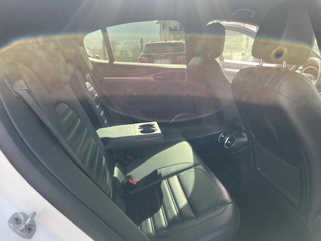 Alfa Romeo Stelvio 2.2 Turbodiesel 210 CV AT8 Q4 Veloce