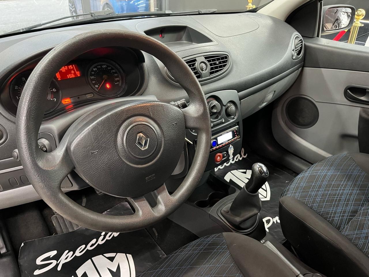 Renault Clio 1.2 16V 3 porte Confort OK NEOPATENTATI