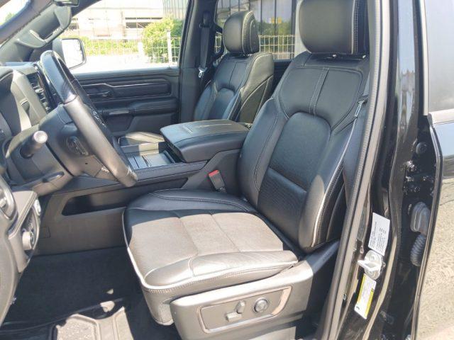 DODGE RAM 1500 5.7 GPL V8 Limited Night - N1