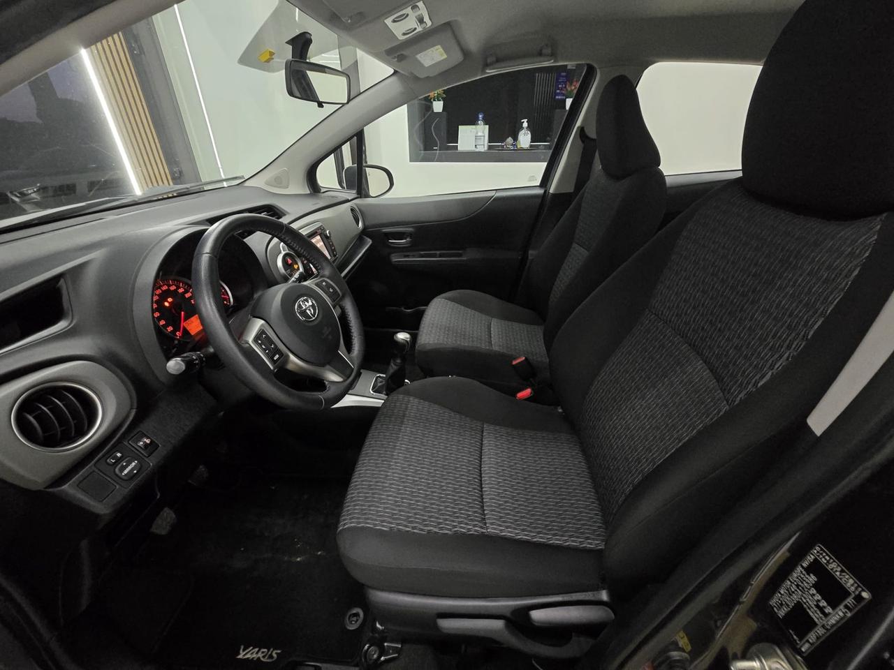 Toyota Yaris 1.0 5 porte Lounge