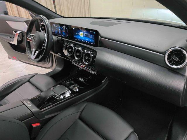 MERCEDES-BENZ A 180 D PREMIUM AUTO