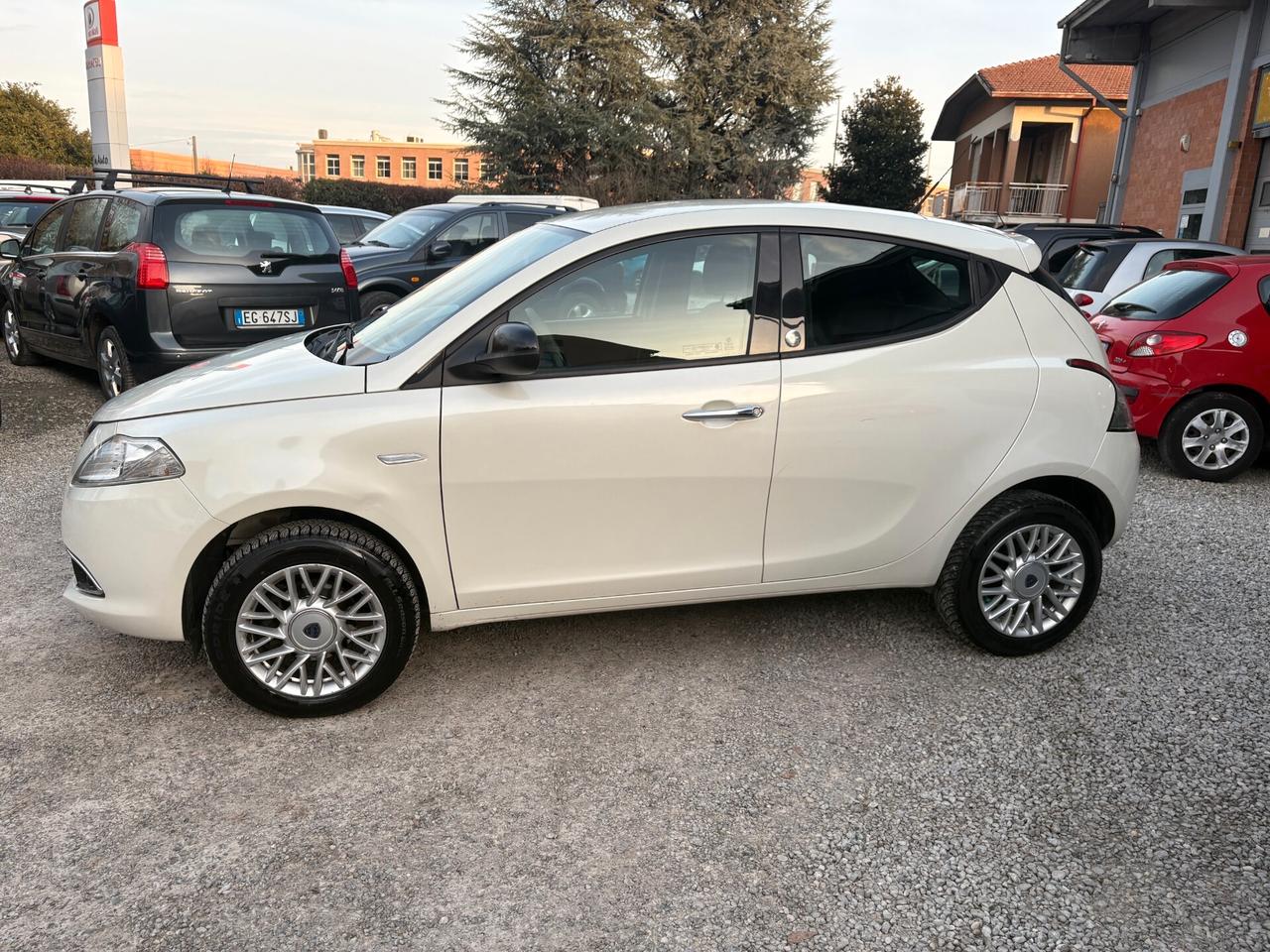 Lancia Ypsilon 0.9 Metano