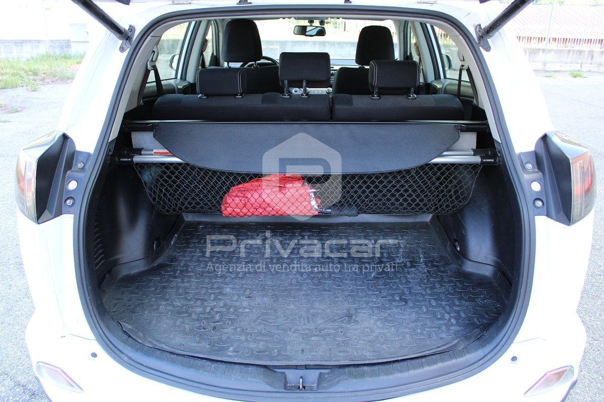 TOYOTA RAV4 2.0 D-4D 2WD Active