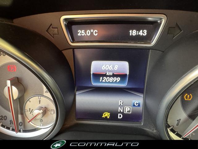 MERCEDES-BENZ GLA 200 d Automatic 4Matic Sport