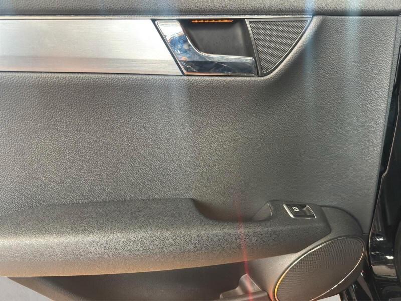 MERCEDES Classe C (W/S204) C 200 CGI BlueEFFI...